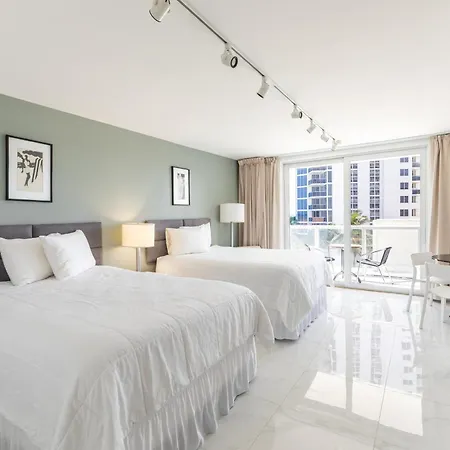 Sunny Isles Beach Resort Studio With Ocean Views Extérieur photo