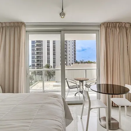 Sunny Isles Beach Resort Studio With Ocean Views Extérieur photo