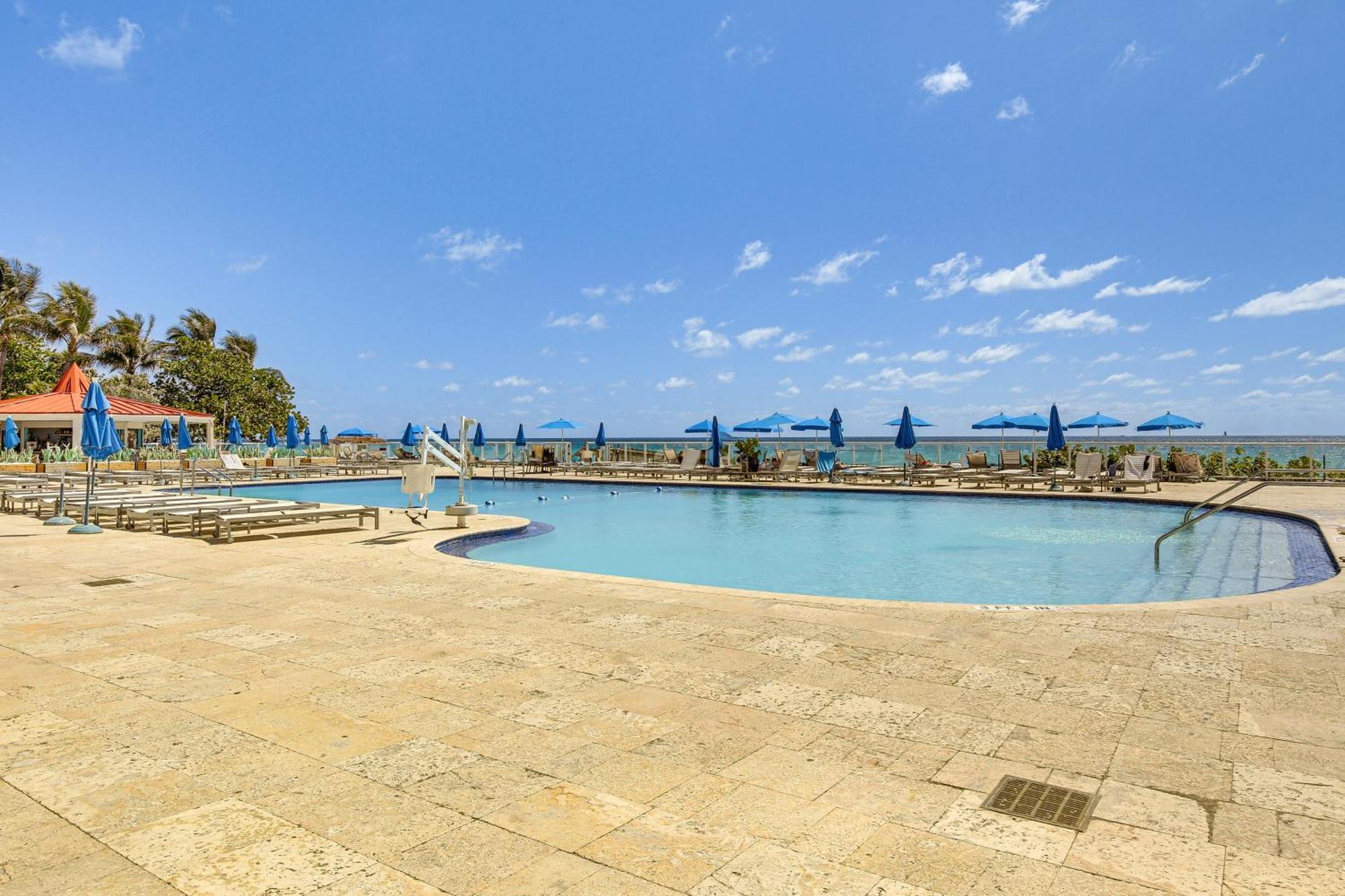 Appartement Sunny Isles With Ocean Views